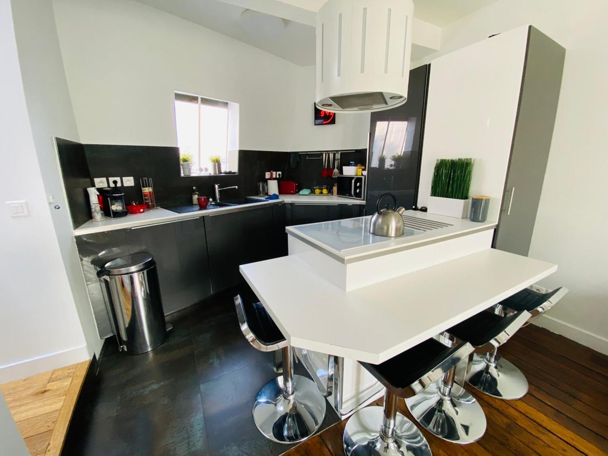 Apartment Typique Et Cosy, Quartier Marais Republique